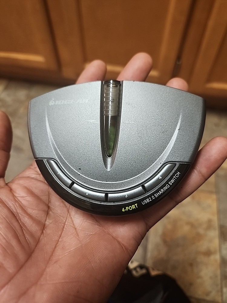 IOGEAR 4-Port USB 2.0 Automatic Printer Switch