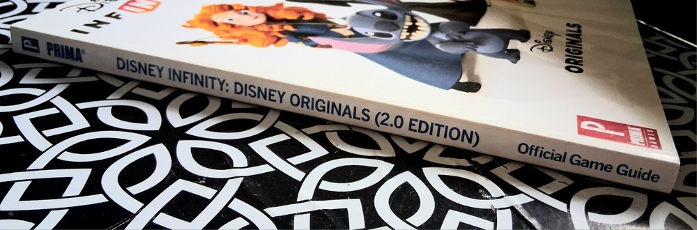 Disney Infinity Strategy Guide 1.0 - Original & White Pages! Nice.