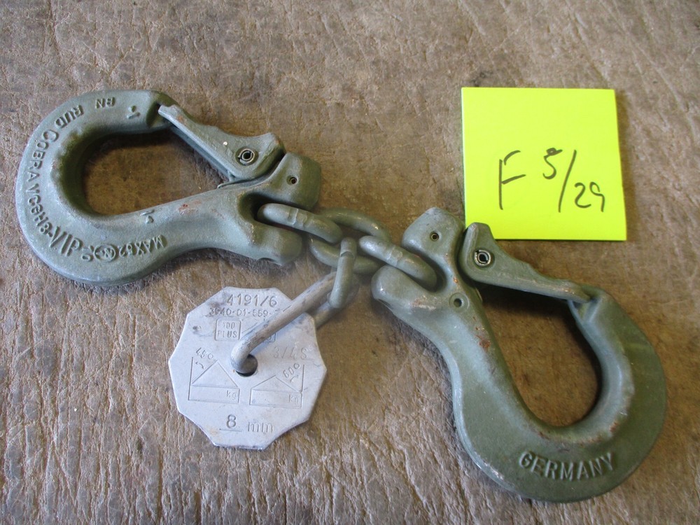 NOS Double Snap Hooks 2500kg Cap? w/ 3" Chain
