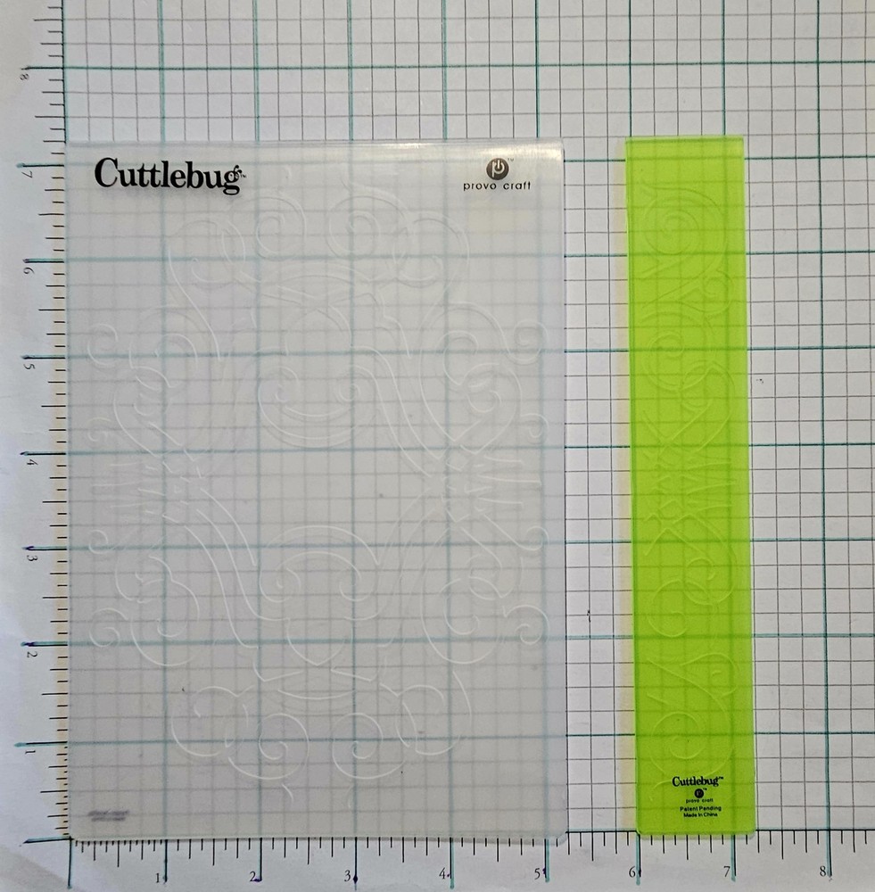 SCROLL BACKGROUND & BORDER Cuttlebug Embossing Folders Flourish Elegant um517