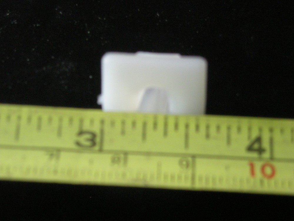 License Plate Nylon White Inserts - UNIVERSAL #14 (4 PIECES)