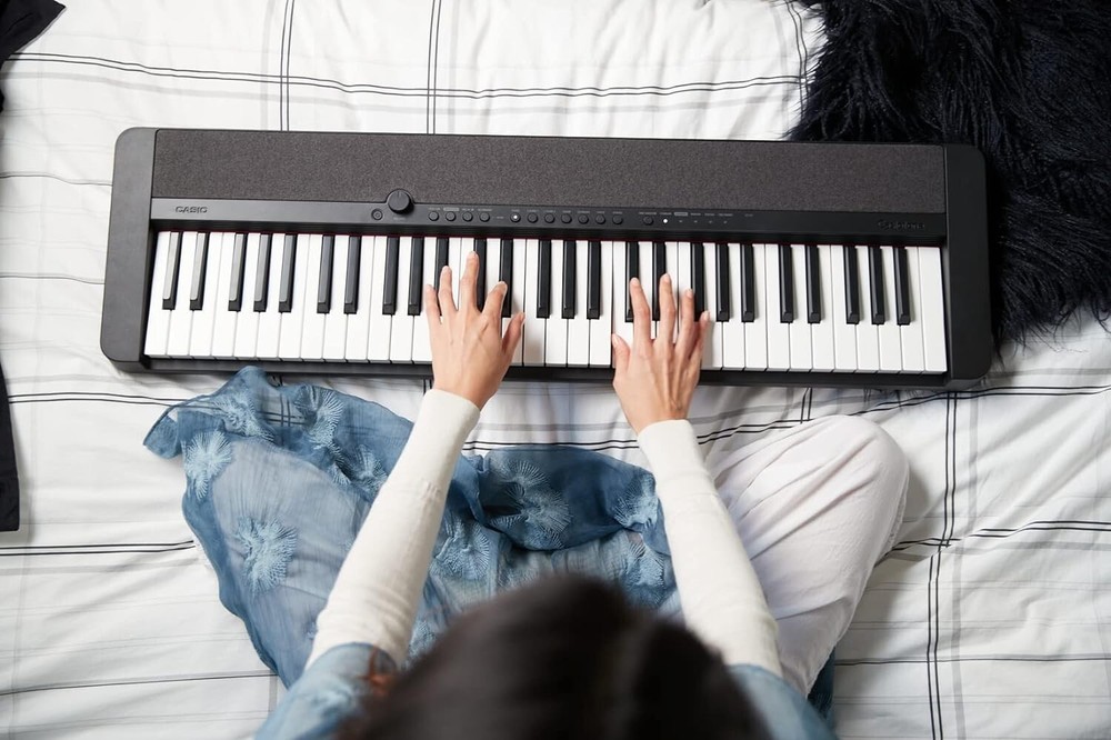 Casio CT-S1BK 61-Key Portable Keyboard