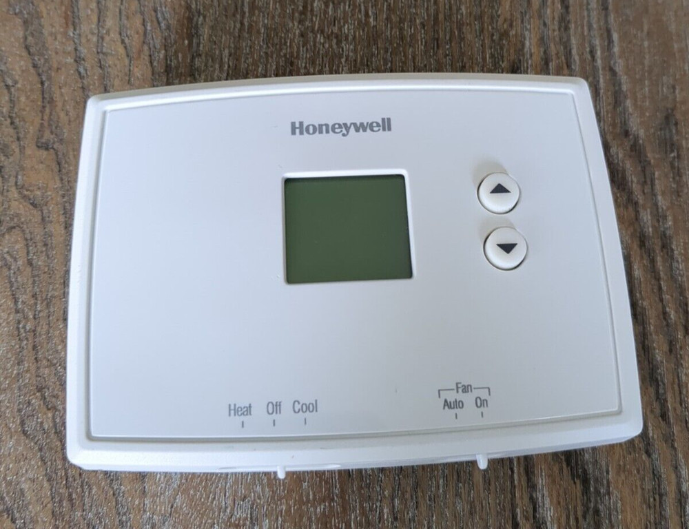 Honeywell RTH111B1024 Digital Non-Programmable Thermostat - White
