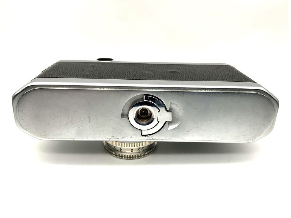 Foca Standard Compact Camera With Oplar 1 3/8in 1:3 .5 Analog Camera