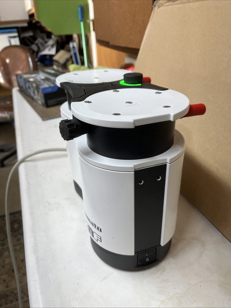 KNF LABOPORT N320G Vacuum Pump.