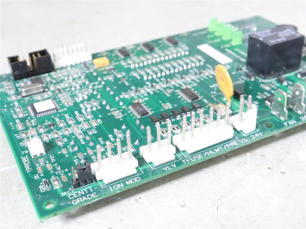 PENTAIR 472100 Digital Display Temperature Controller Circuit Board