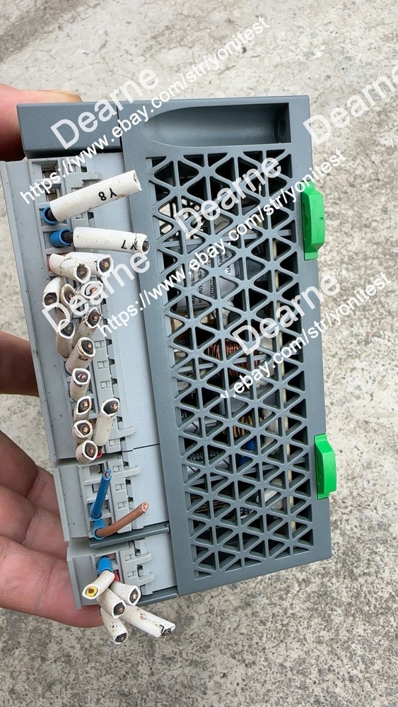 1PCS used Schneider TM200C24R PLC Programming Module