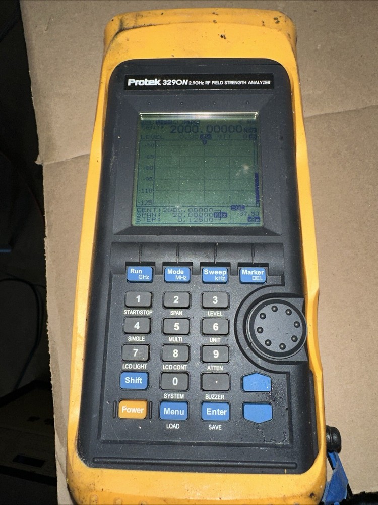 Protek 3290N Hand-Held 2.9 GHz RF Signal Strength Analyzer