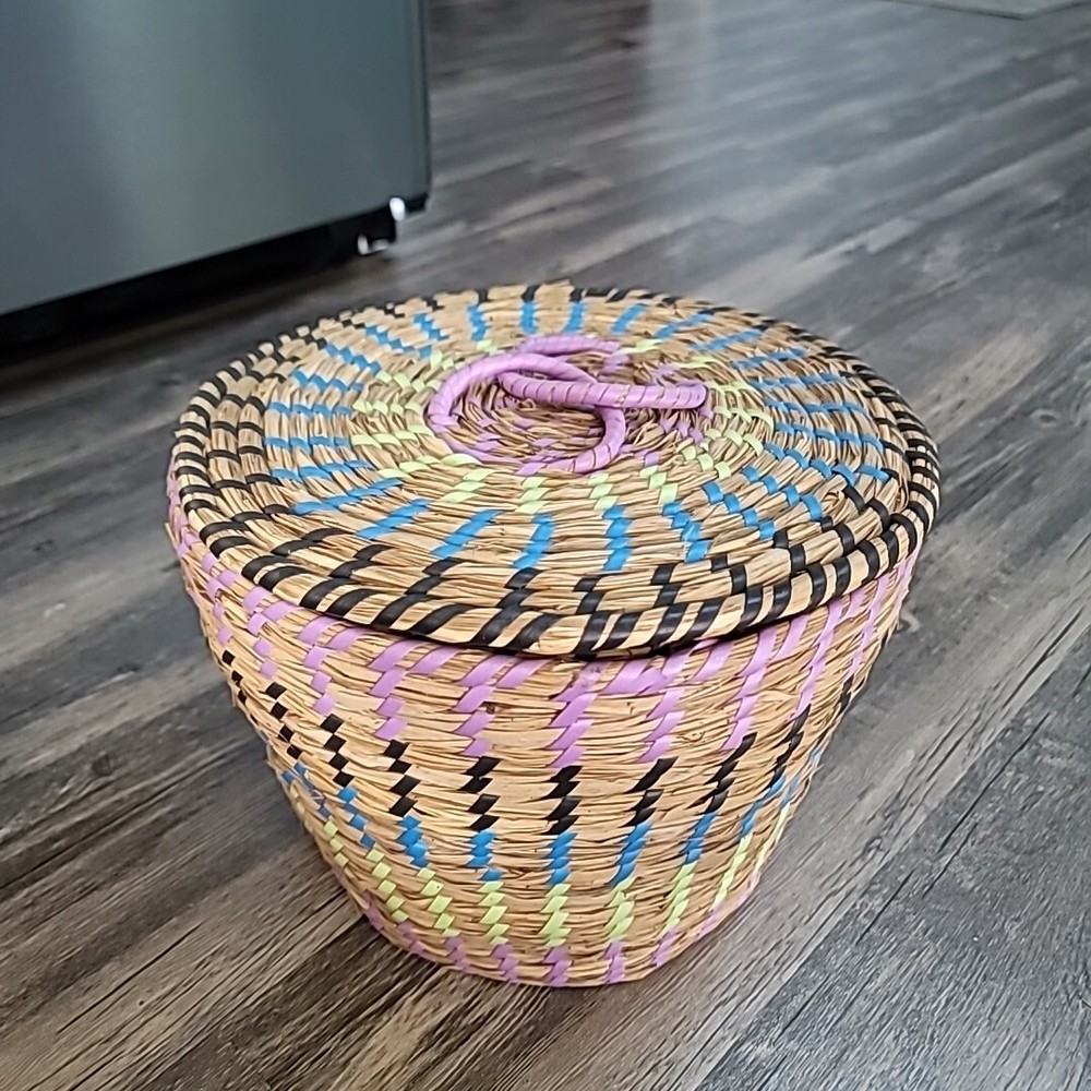 Colorful Straw Nesting Baskets (3)