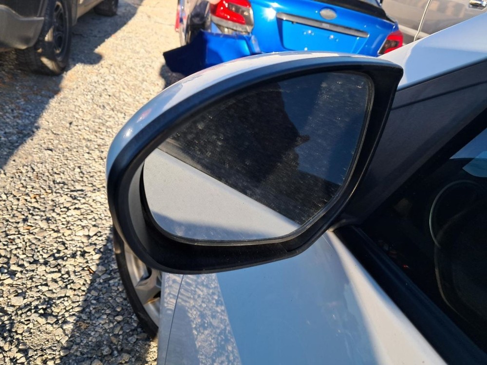 3 2010 Glove Box 4898048