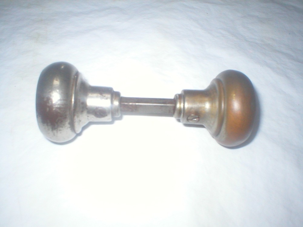 Antique Doorknob Pair with Spindle