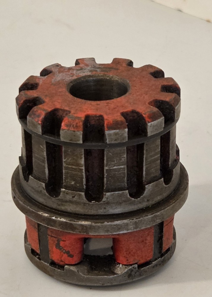Rigid 111-R Manual Ratcheting 1/2in. Pipe Threader