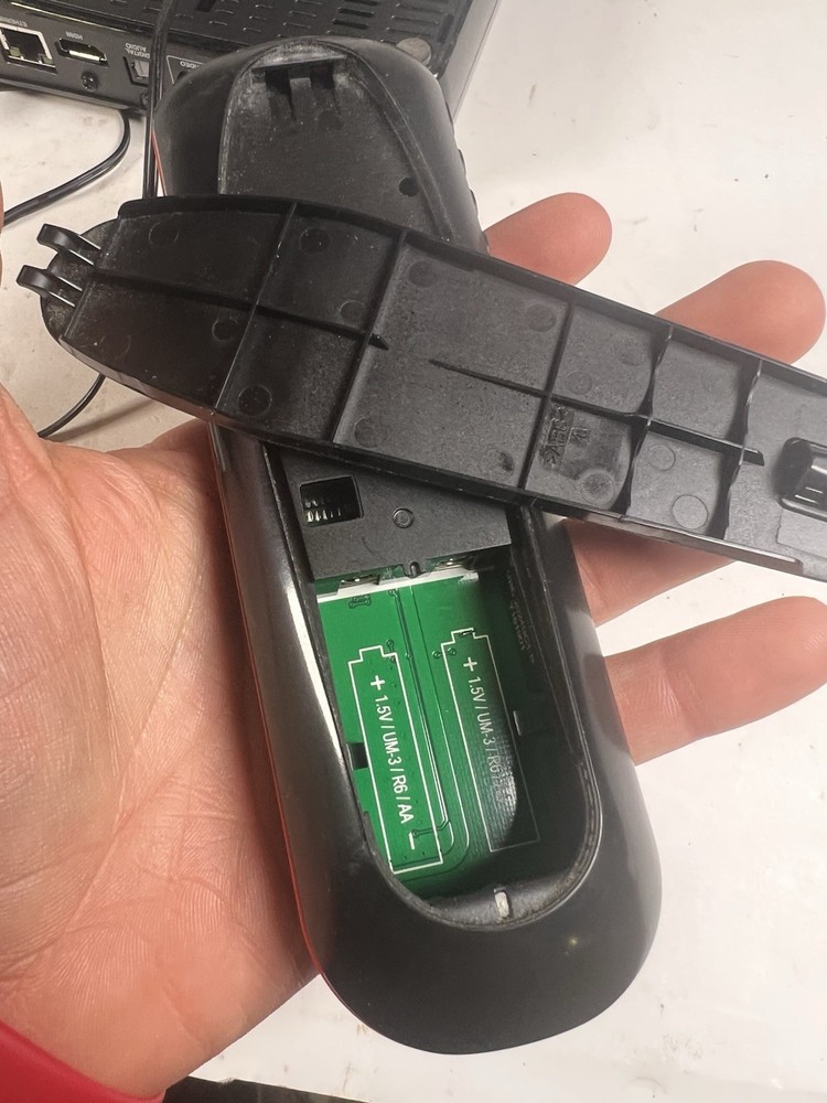 Dish Network ECHOSTAR Wireless Joey Access Point W Remote