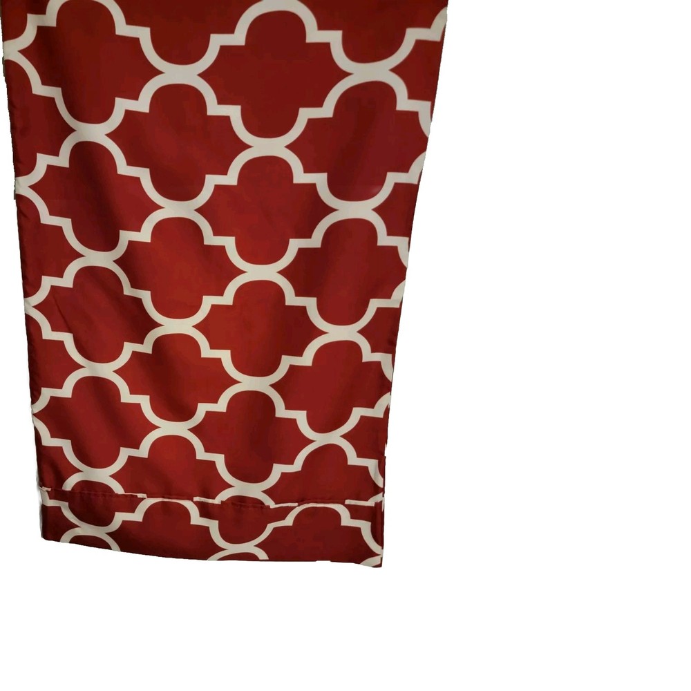 Set Oof 2 Red & White Abstract Design Pillowcases by Utopia Bedding. Stan/ Quee