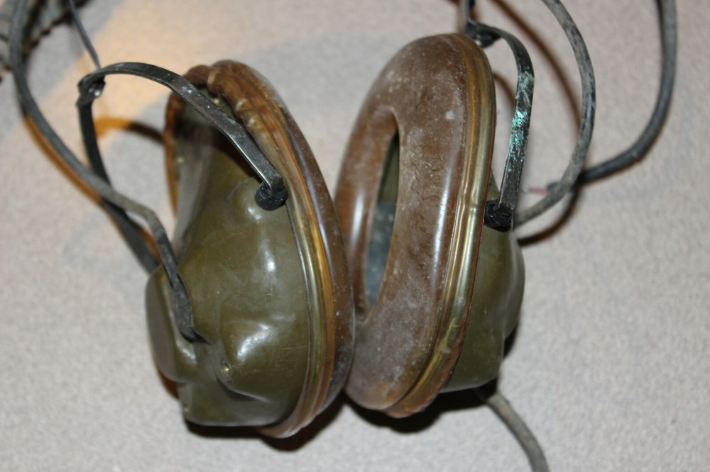 Vintage Military US Air Force Navy Headset Receiver