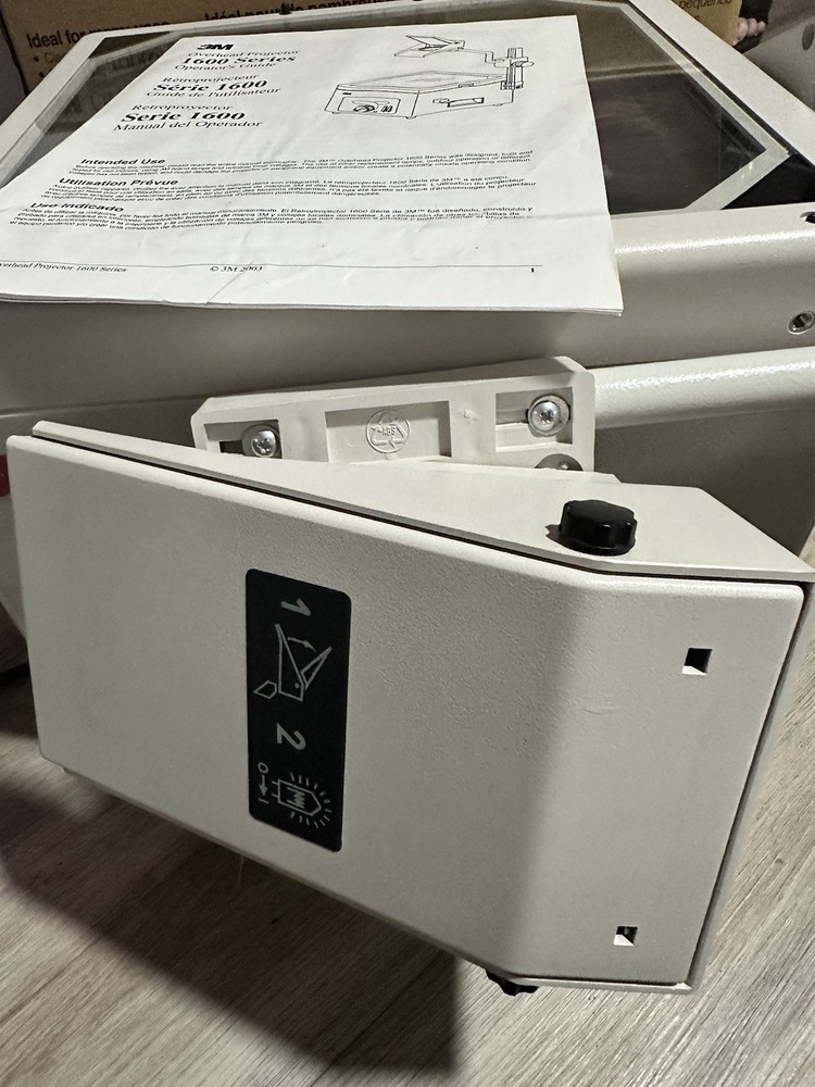 3M 1608 Overhead Projector TESTED WORKS