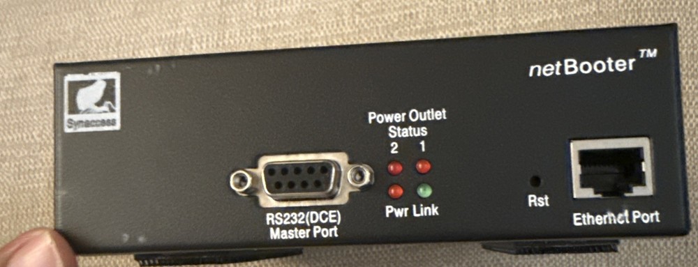 SYNACCESS NETBOOTER NP-02B BASIC SWITCHED PDU POWER DISTRIBUTION UNIT