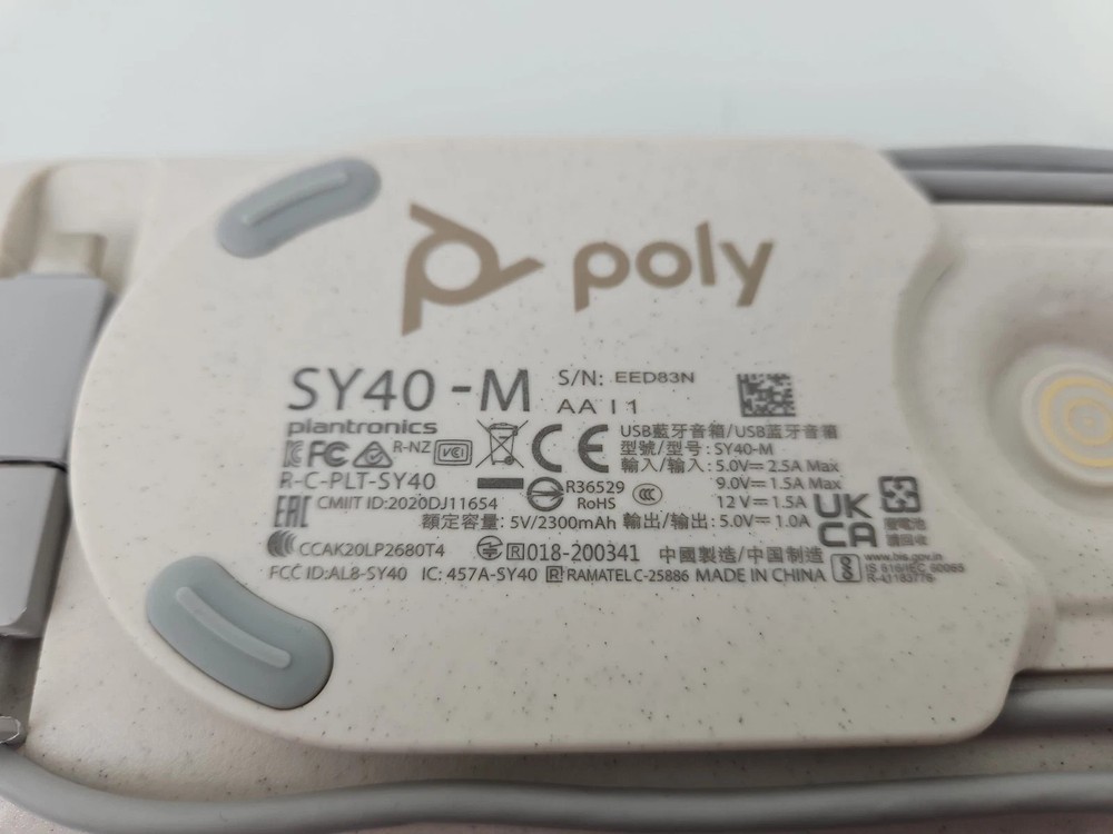 Poly Sync 40-M Bluetooth Smart PC Mac Teams Speakerphone