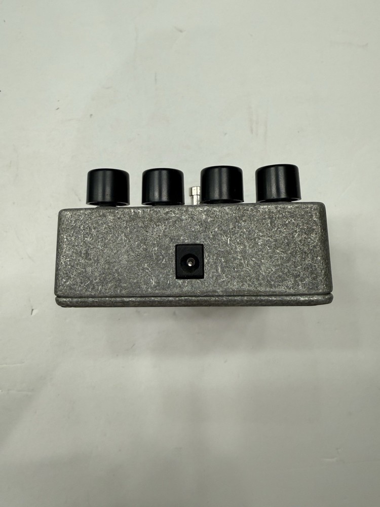 Electro Harmonix Memory Boy Analog Delay Modulation EHX Guitar Effect Pedal