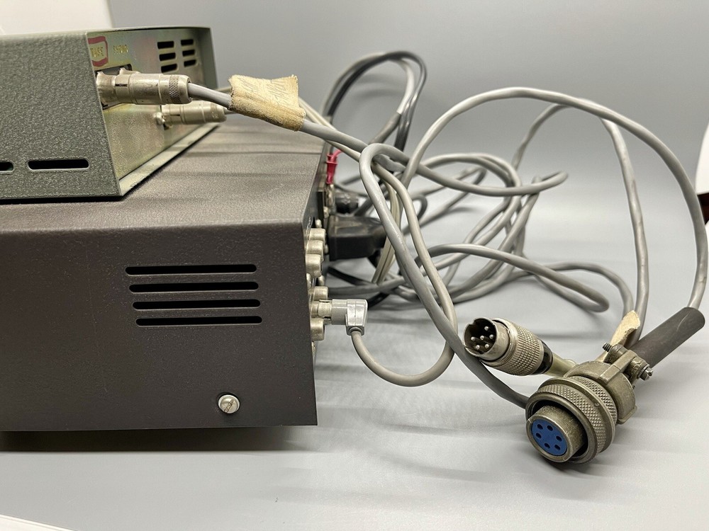 CLARICON SOLID STATE STEREOPHONIC AMPLIFIER MODEL 36-105 & Model 36-180