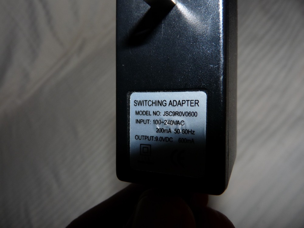Switching adapter JSC9R0V0600 200ma 9.0 VDC