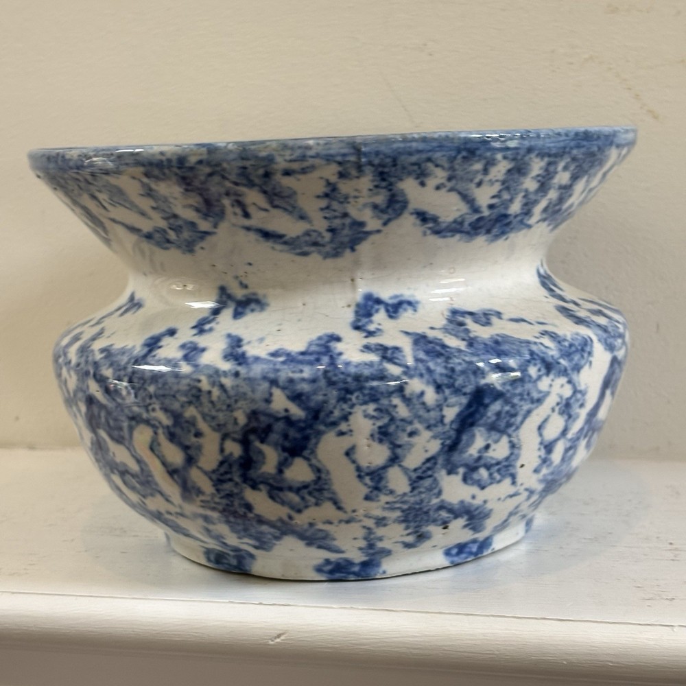 Vintage Blue on White Sponge Ware Spittoon Cuspidor 7.5” Diameter, 5” Tall