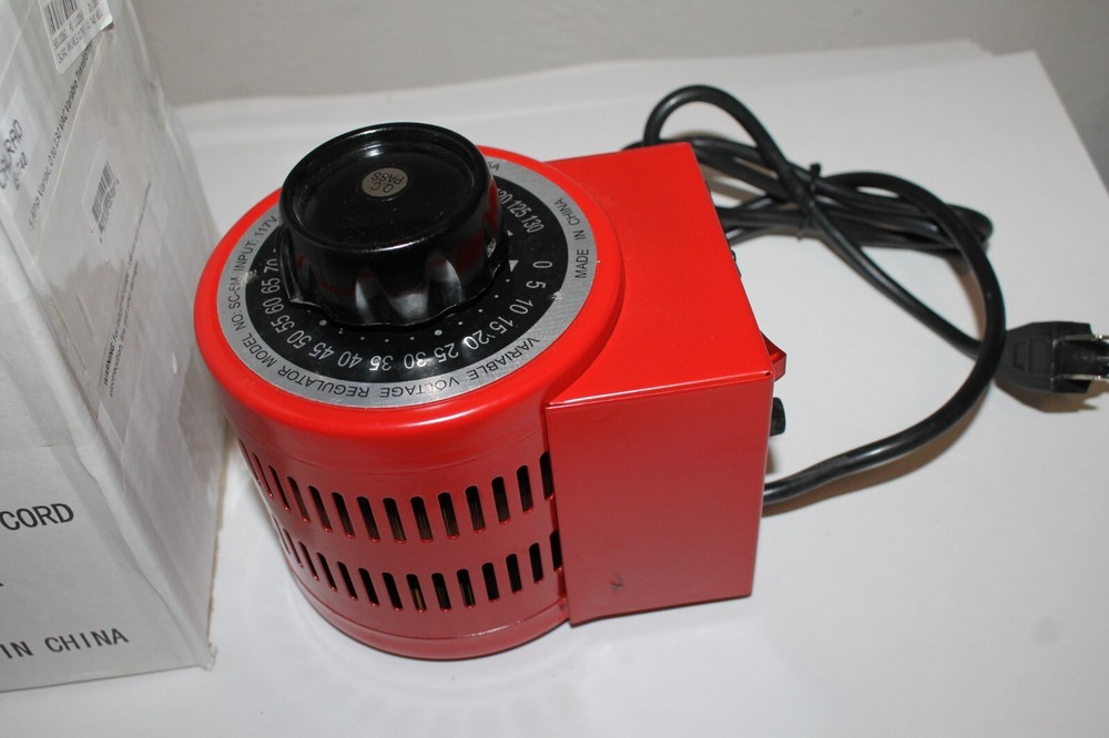 Calrad 45-740 Variable Output Voltage Regulator Transformer NEW!