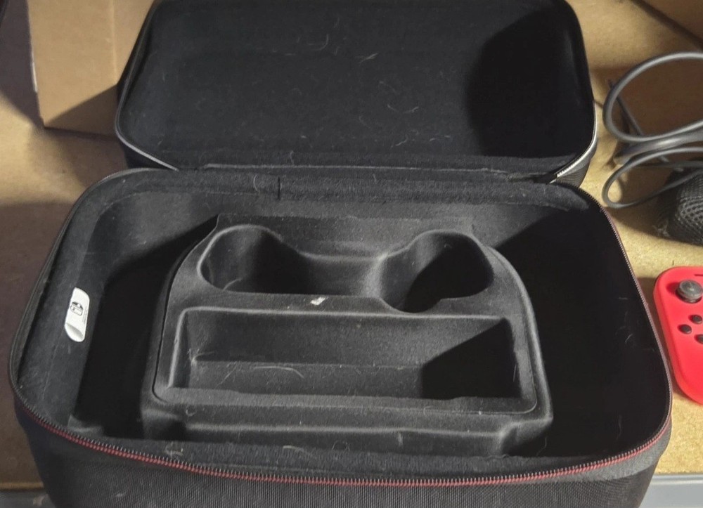 Blackweb Glass Screen Protector Nintendo Switch And Carrying Case Bundle