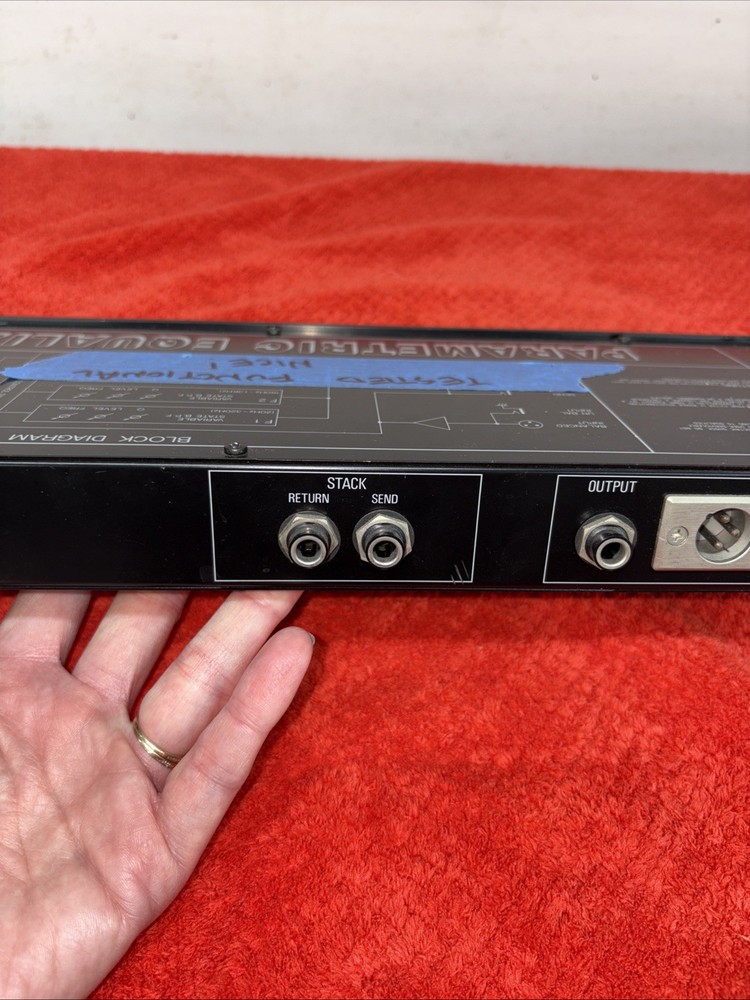N.I.H LABS PARAMETRIC EQUALIZER PE 30 With Power Supply - Tested Functional NICE