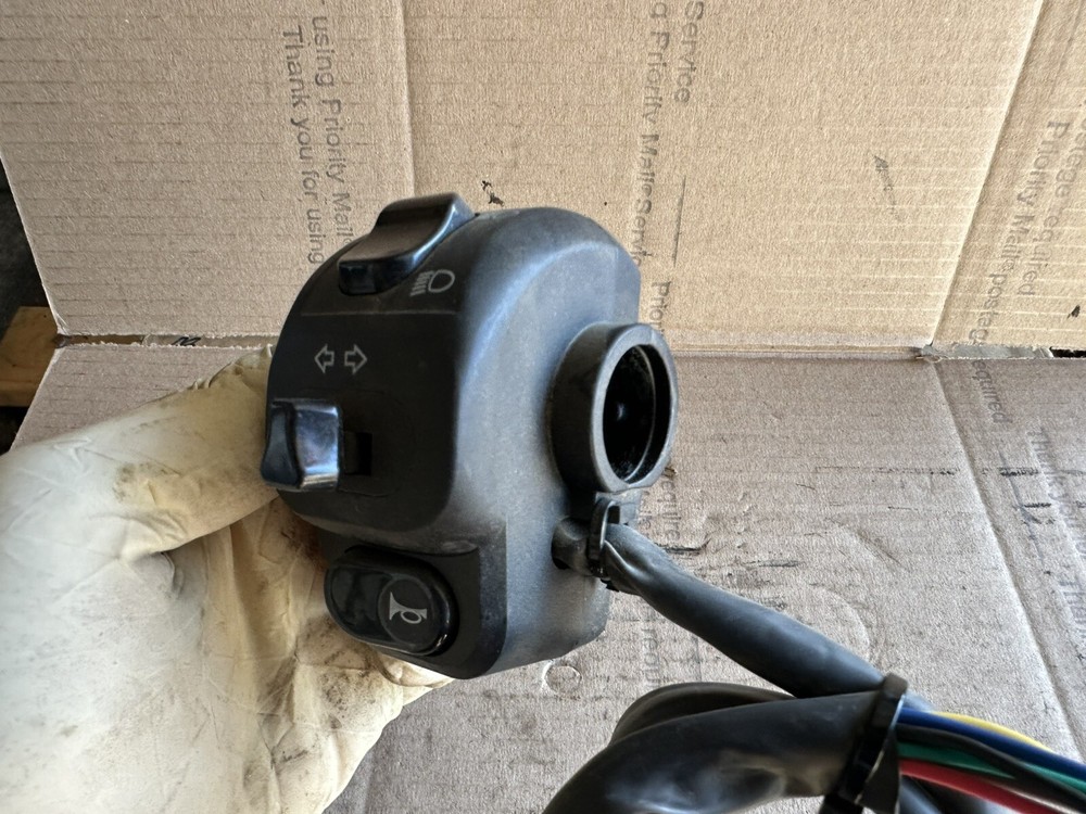 19 Elyx Smart Zebra Dazz E Scooter Left Handlebar Bar Control Switch OEM-575