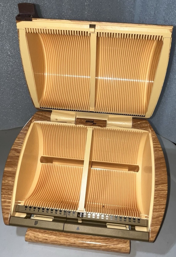 DISCGEAR SELECTOR 50 CD DVD Holder Storage Rack in a cool WOODGRAIN pattern