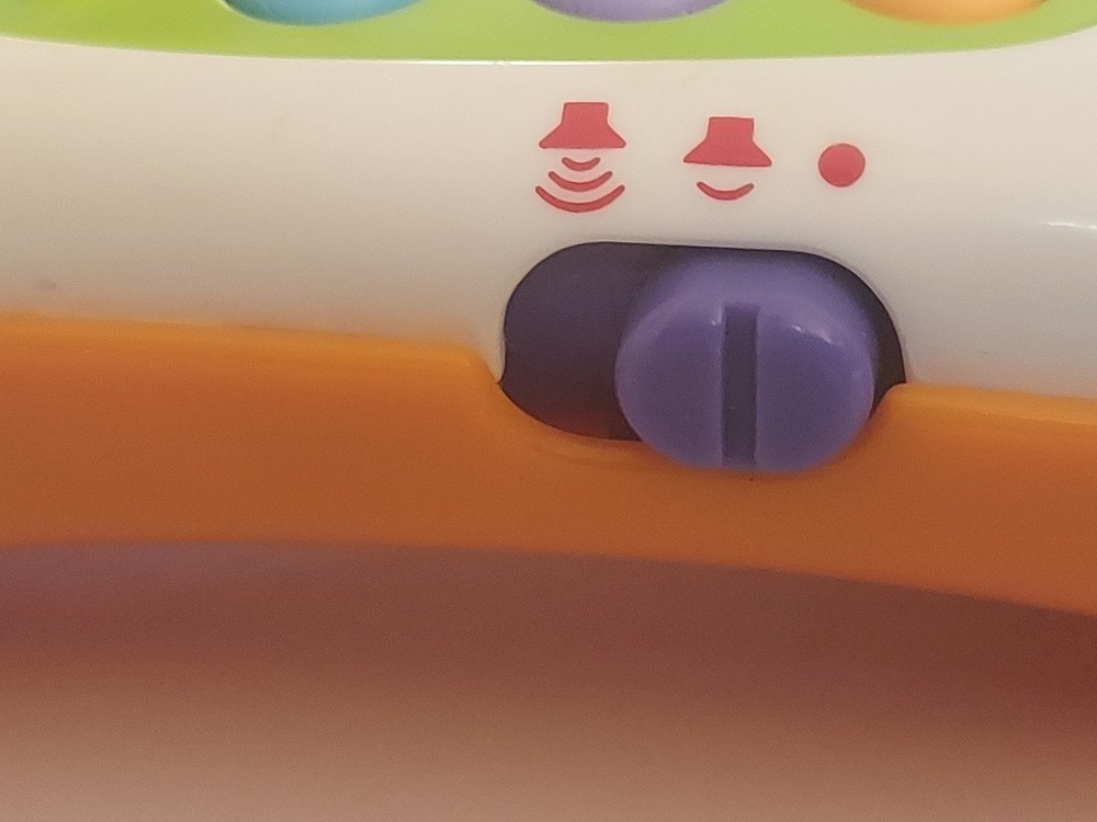 VTech Click and Count Remote White/Orange. Tested And Works