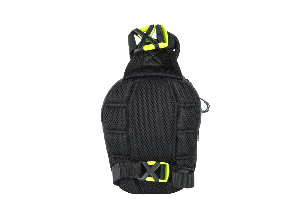 Molded Leg Mounted Bag black 79 Cu