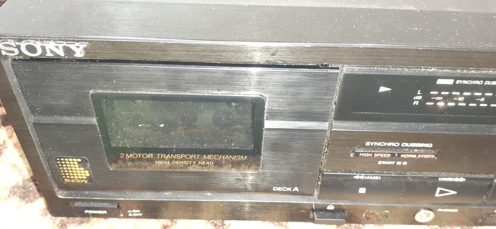 Sony TC-W411 Cassette Deck Powers On