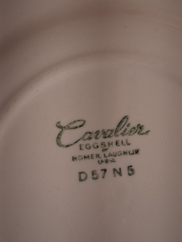 Homer Laughlin Cavalier Eggshell Romance 21Pcs Set