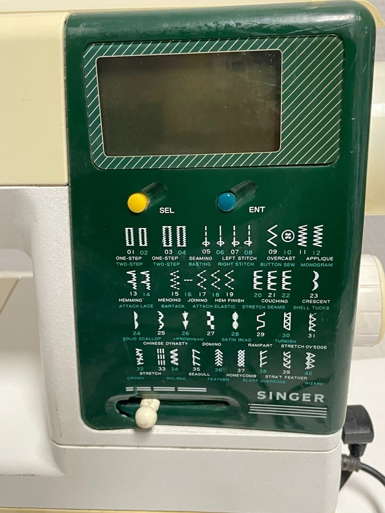 Singer Quantum 7060 Sewing Machine - High Precision