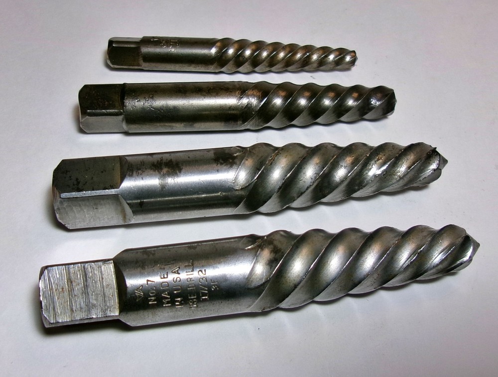 4 Vintage Screw Extractor Drill Bits :  2@#7- 1@#6- & -1@#5