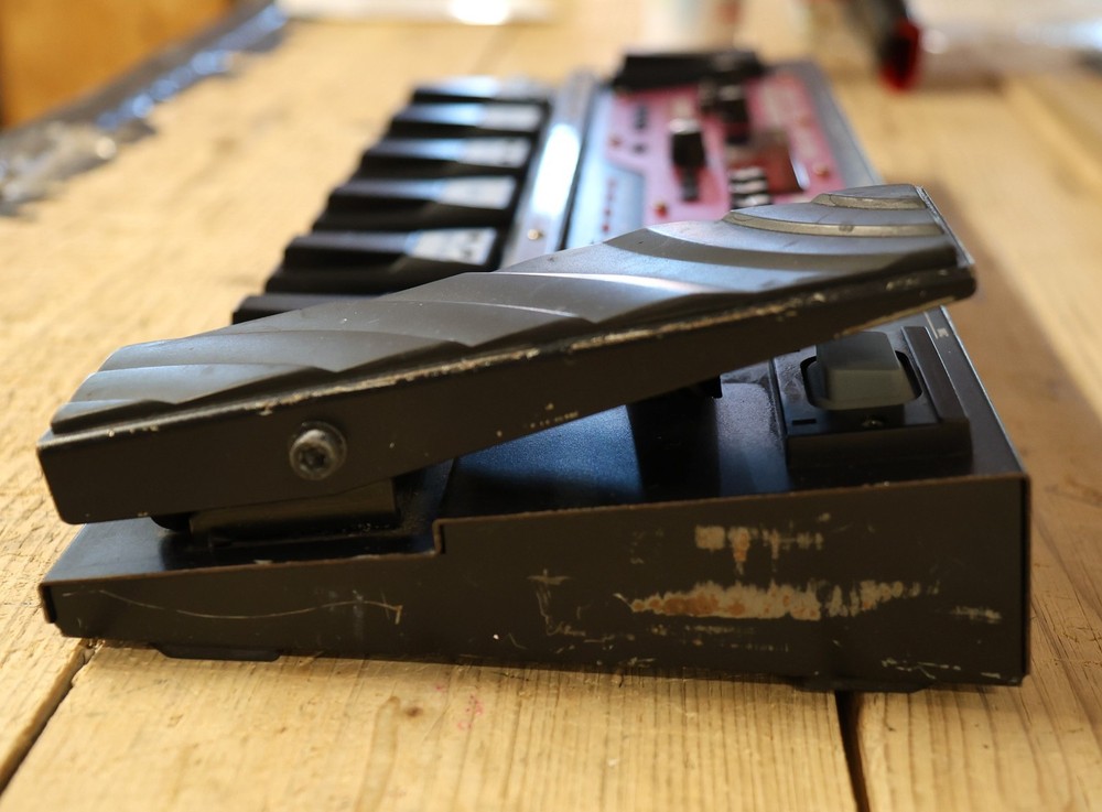 Boss RC-300 Loop Station w/ Power Supply - Black