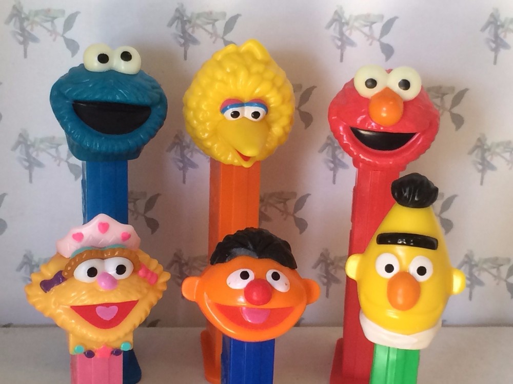 PEZ - Sesame Street Series -  Choose Character from Pull Down Menu