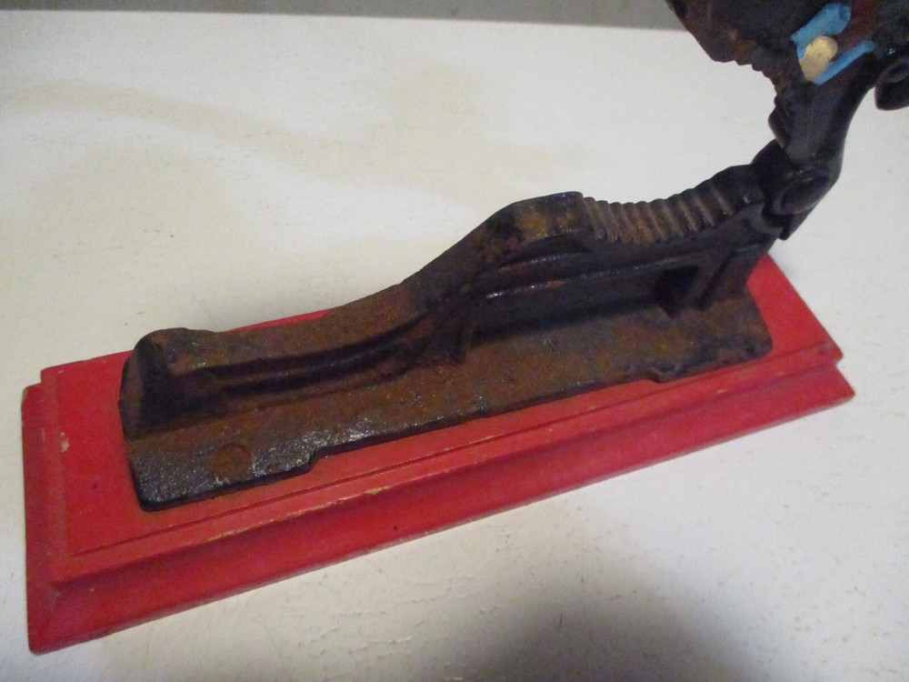 Vintage Minuteman Nut Cracker Pecans Walnuts