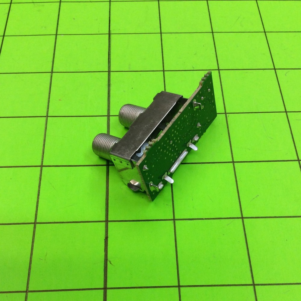 Directv D12-100 Cable Box 2 RF Jacks Input/Output Port Jack IO Board