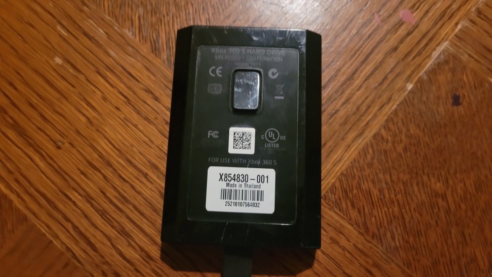Microsoft Xbox 360 S, Hard Drive 250gb Games