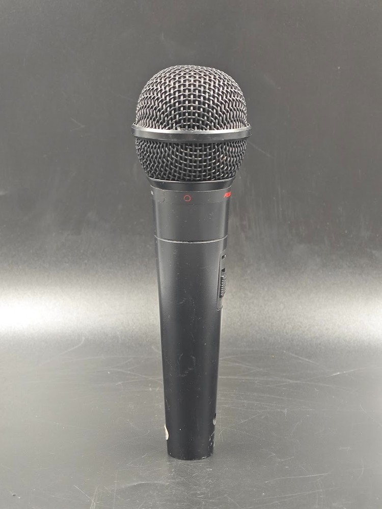 Uni-Directional Dynamic Microphone Black Used Working