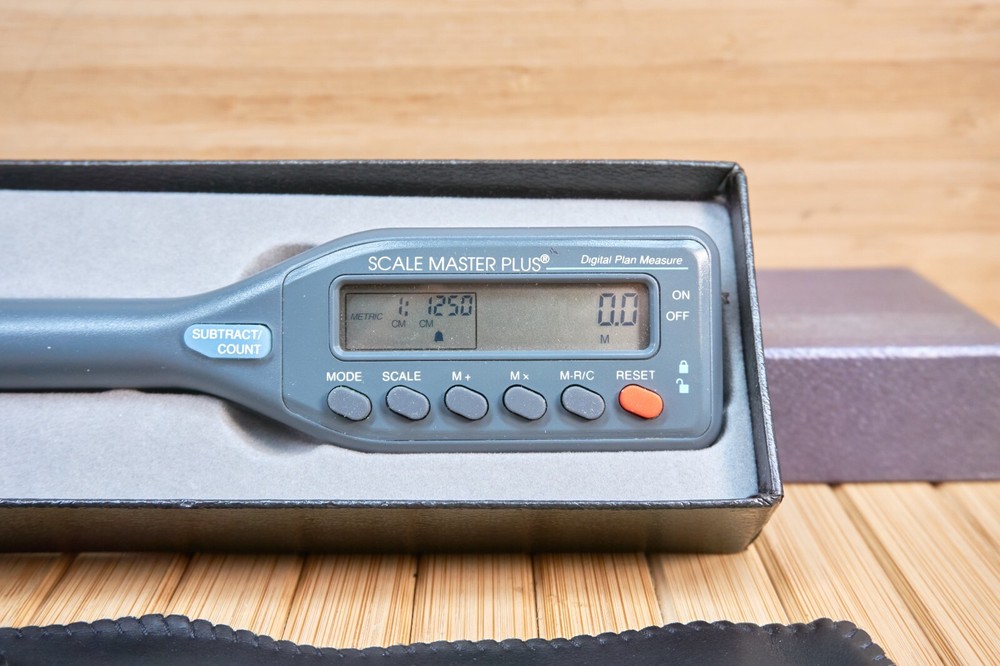 Calculated Industries Scale Master Plus 3391, Digital Plan Measure with Case