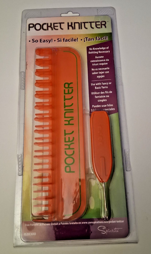 Spinrite Pocket Knitter Kit Red