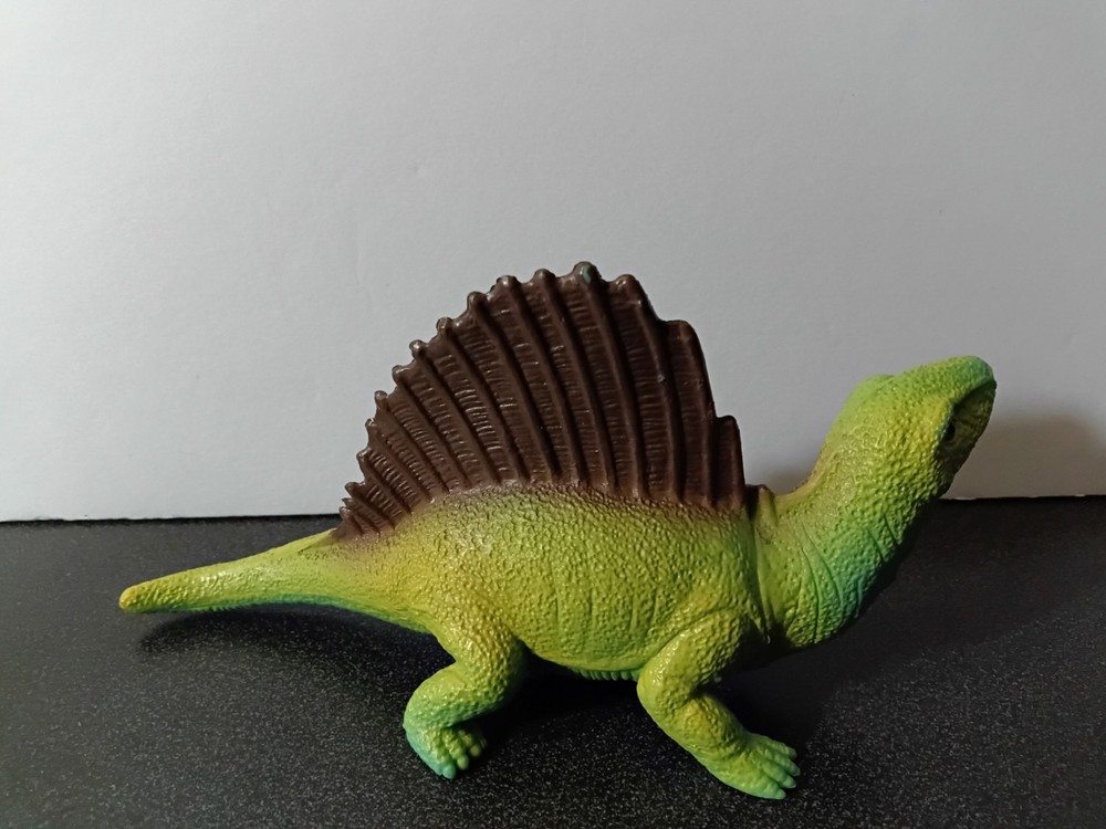 Dimetrodon Dinosaur Toy Figure