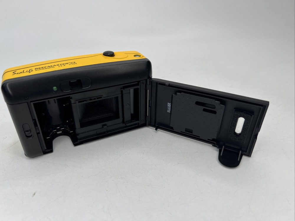 Sea Life automatic Reef Master CL underwater camera with case