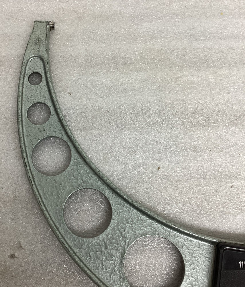 MITUTOYO 11-12" OUTSIDE MICROMETER .0001 ~ 103-226A