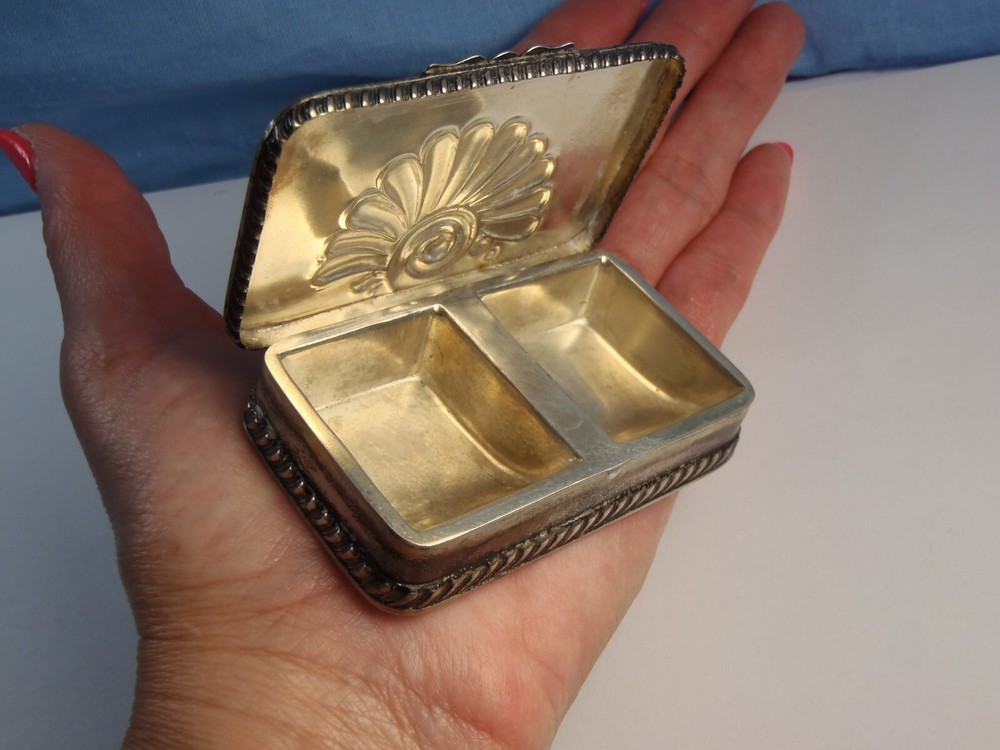 Antique 1892 Howard Co Sterling Silver 2 Compartment Stamp Box