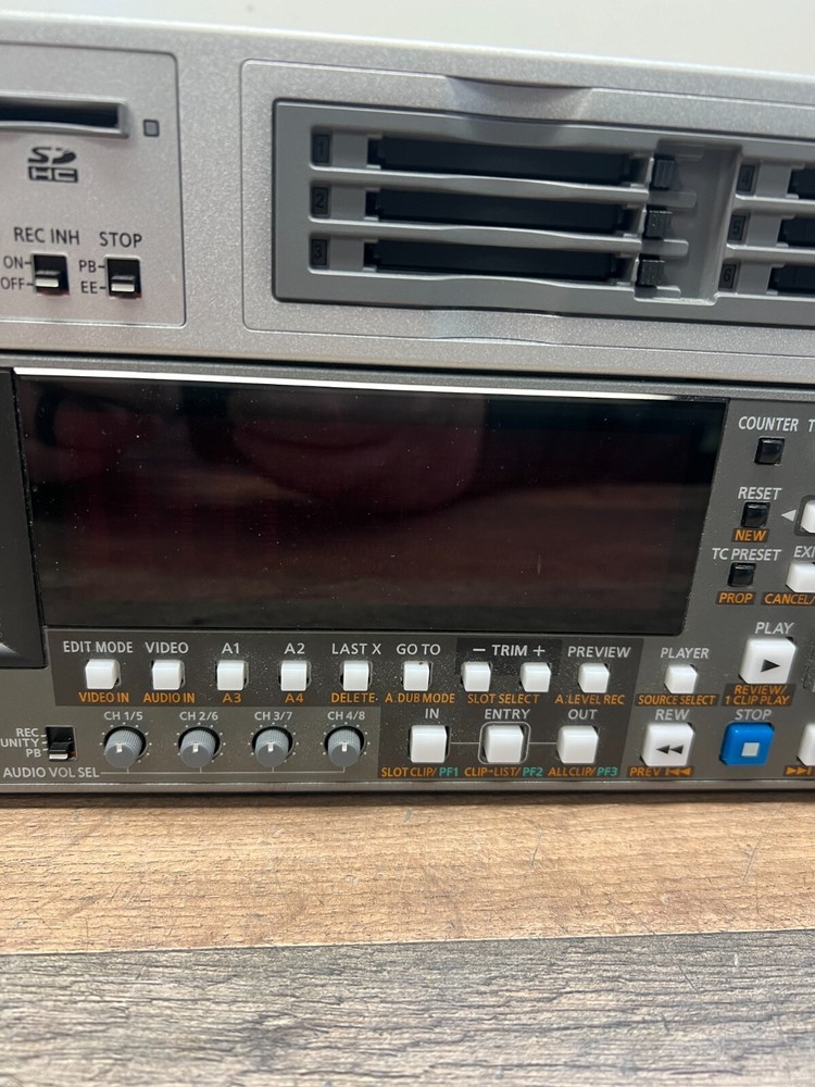 Panasonic AJ-HPD2500 Memory Card Recorder/Player